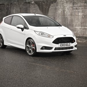 Ford_Fiesta_ST-01.jpg