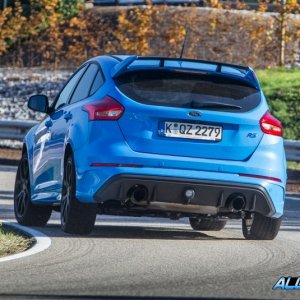 2016-Ford-Focus-RS-109-876x535.jpg